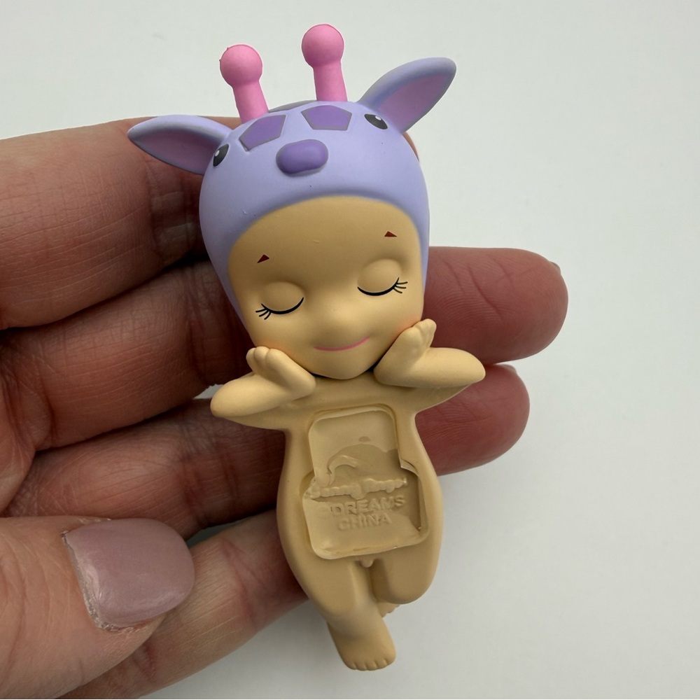 Sonny Angel Dreaming Hippers Series - Confirmed Giraffe.